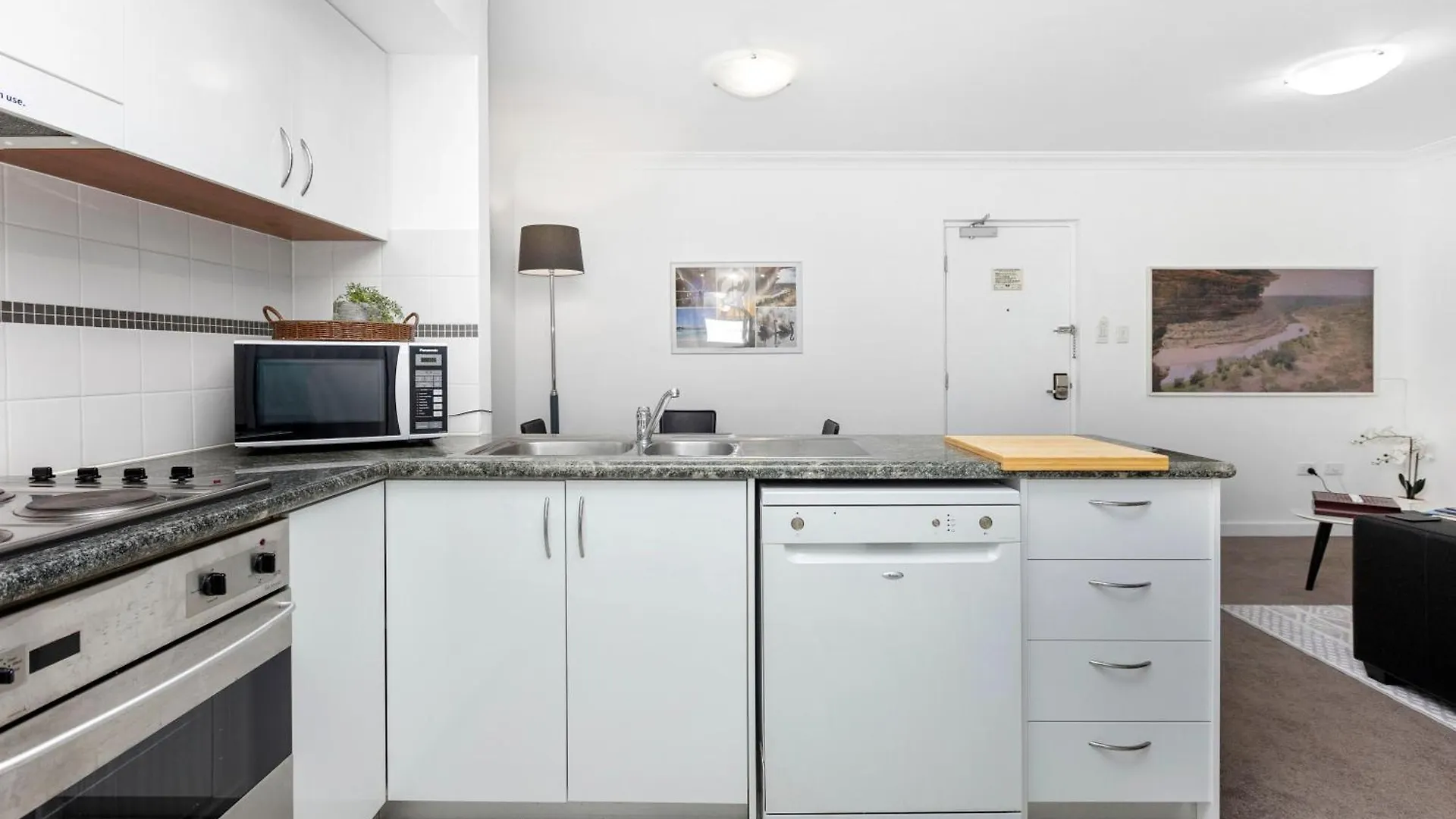 Panoramic Perth Views 1Br On Mounts Bay Road Appartement Australië